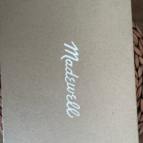 Madewell Women's Tan Flats - Picture 2 of 7